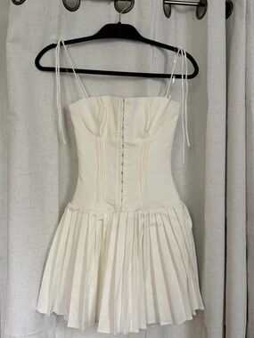 House of CB - MARCY
White Pleated Mini Dress